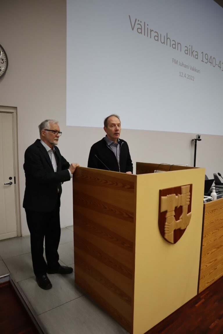 Juhani Vakkuri ja Risto Lehto TAISTK esitelmäilta