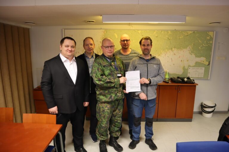 Upinniemi_30032022_ratavuorojen_allekirjoitus